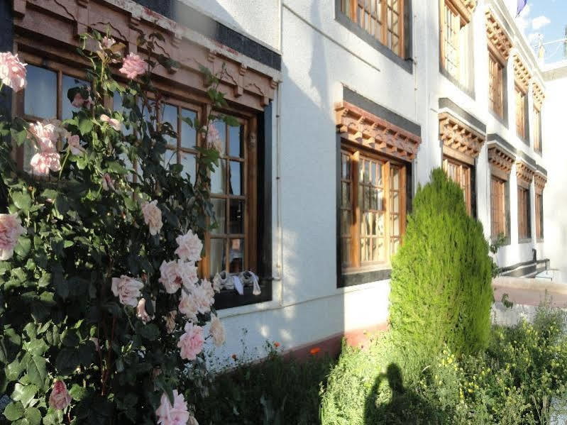 Mandala Hotel Leh Kültér fotó